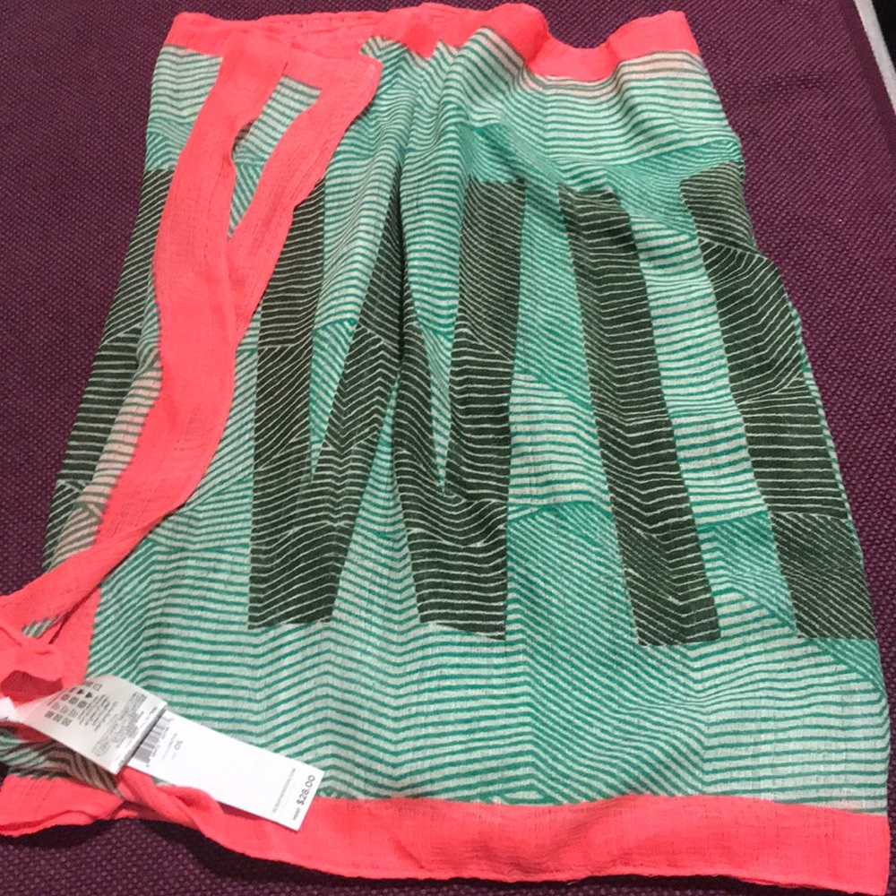 BCBG scarf